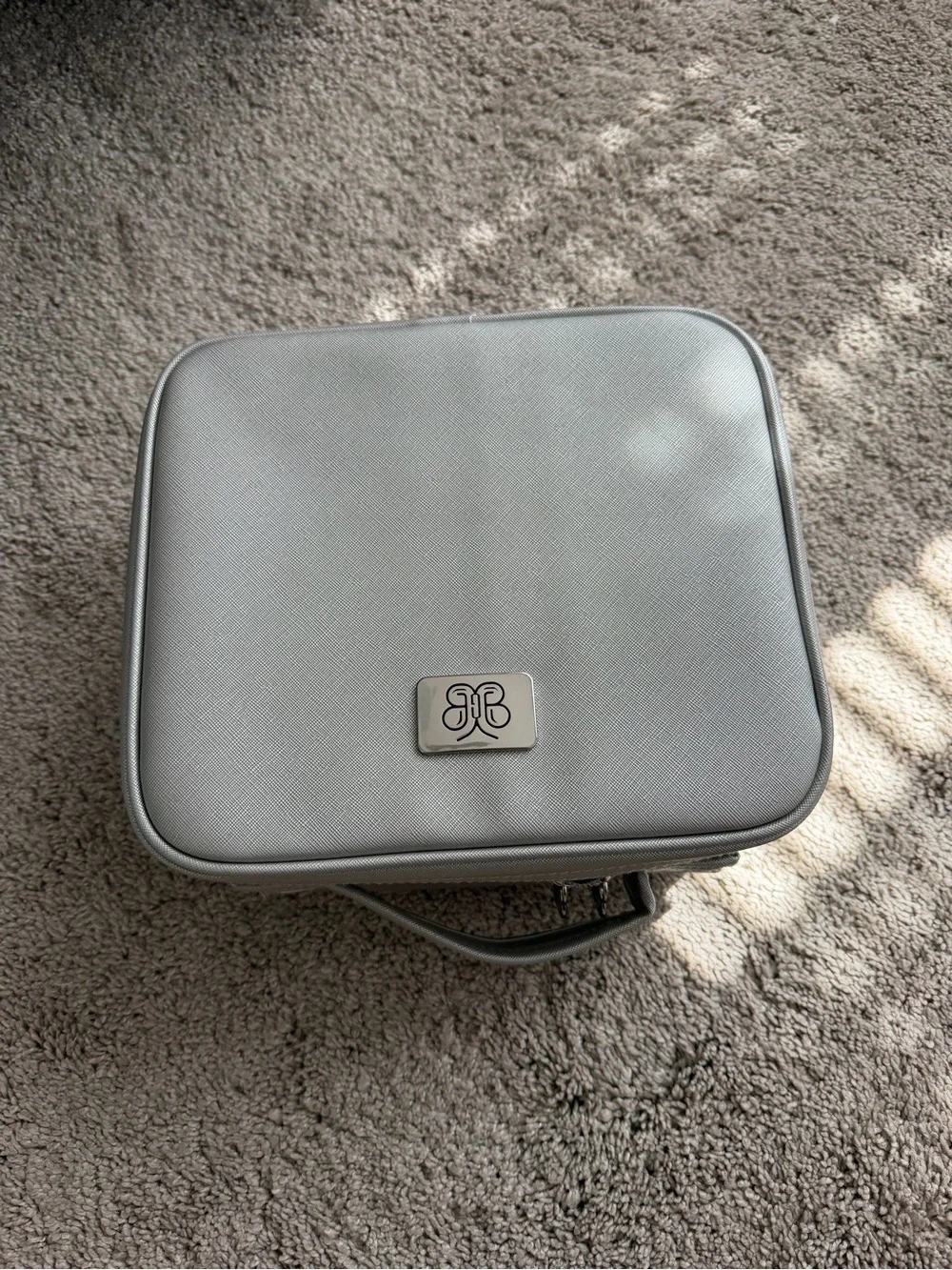 Source Unknown Black and Silver Hard-Case Cosmetic Train Case